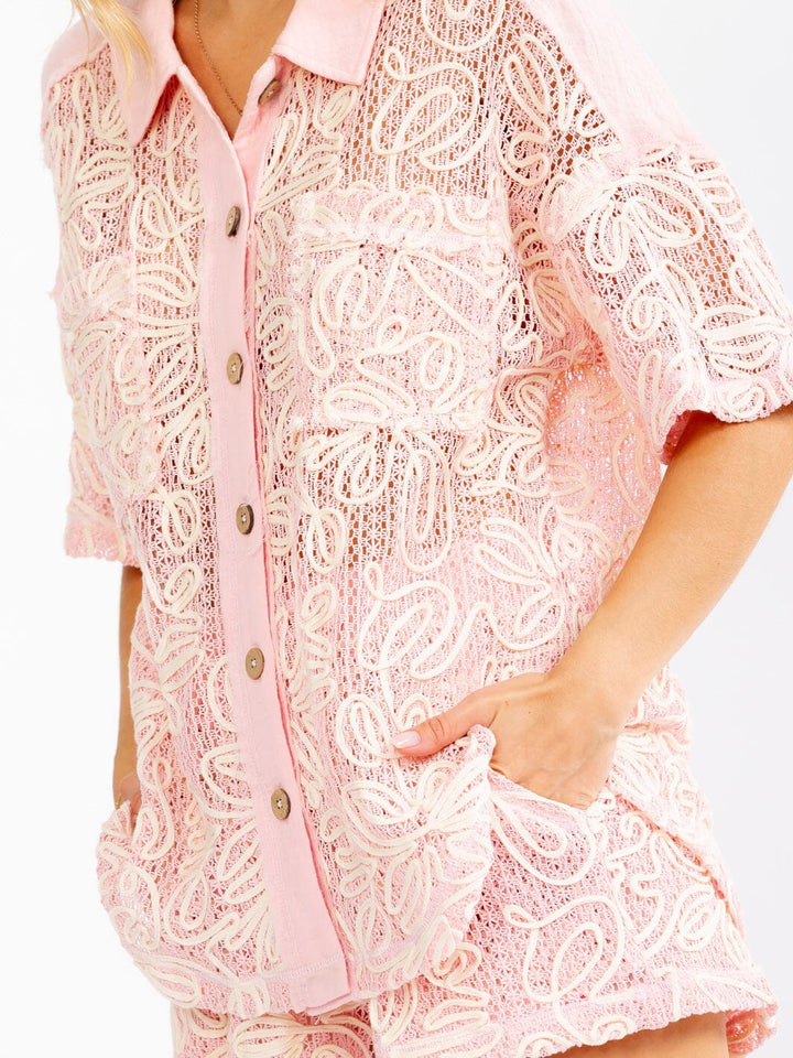 WOMEN'S SHORT SLEEVE BLOUSE & ELASTIC WAIST SHORTS CONTRAST CROCHET 2PC. SET