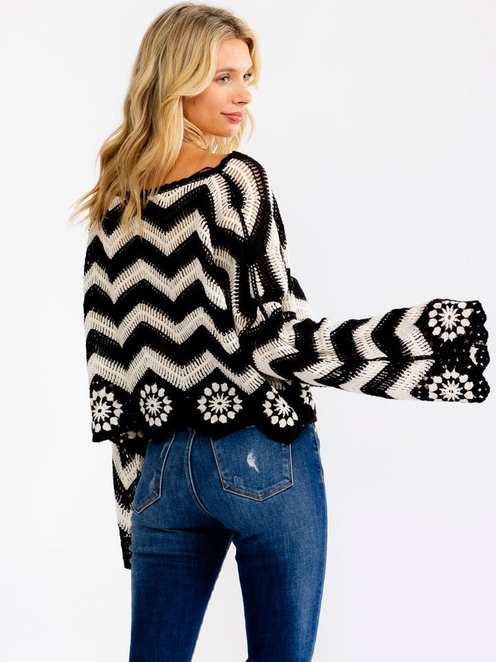 WOMEN'S LONG BELL SLEEVE COLORBLOCK CROCHET PULLOVER TOP