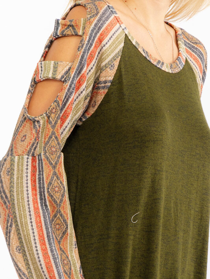 WOMEN'S LONG SLEEVE CUT OUT CONTRAST TOP