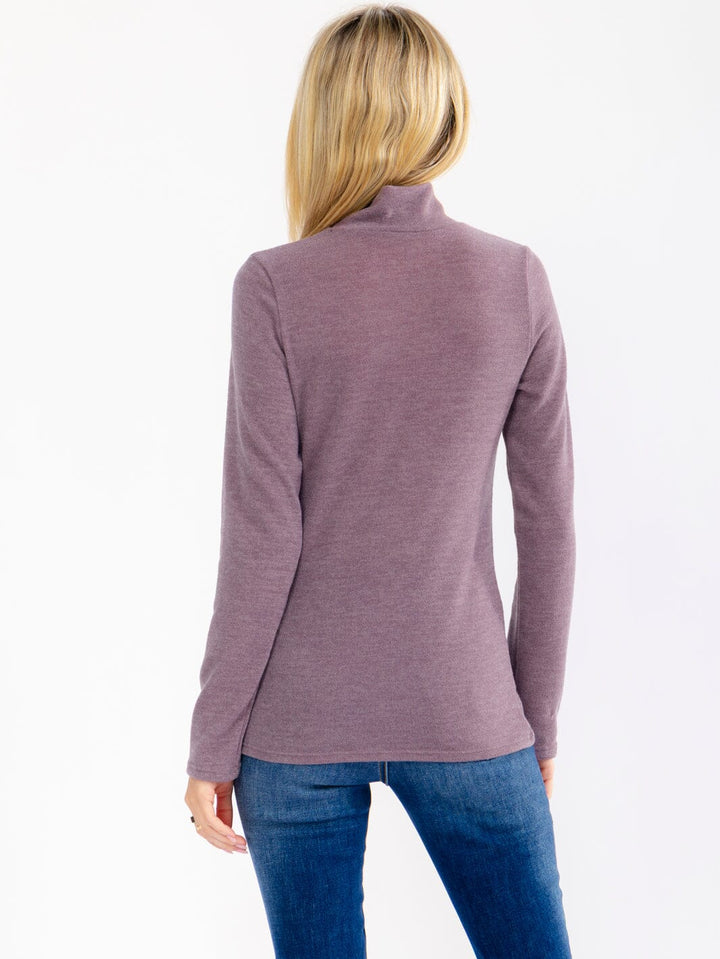 WOMEN'S LONG SLEEVE TURTLE NECK TOP