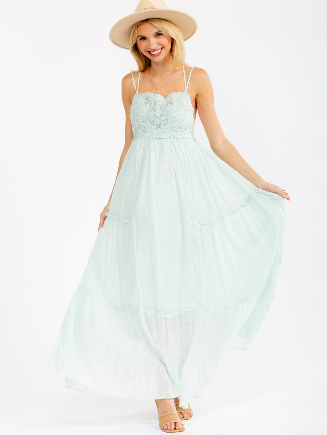 WOMEN'S SLEEVELESS SQUARE NECK OPEN BACK TIERED CROCHET MAXI DRESS