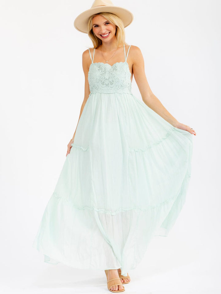WOMEN'S SLEEVELESS SQUARE NECK OPEN BACK TIERED CROCHET MAXI DRESS