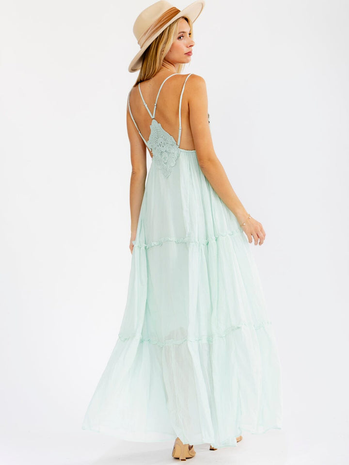 WOMEN'S SLEEVELESS SQUARE NECK OPEN BACK TIERED CROCHET MAXI DRESS