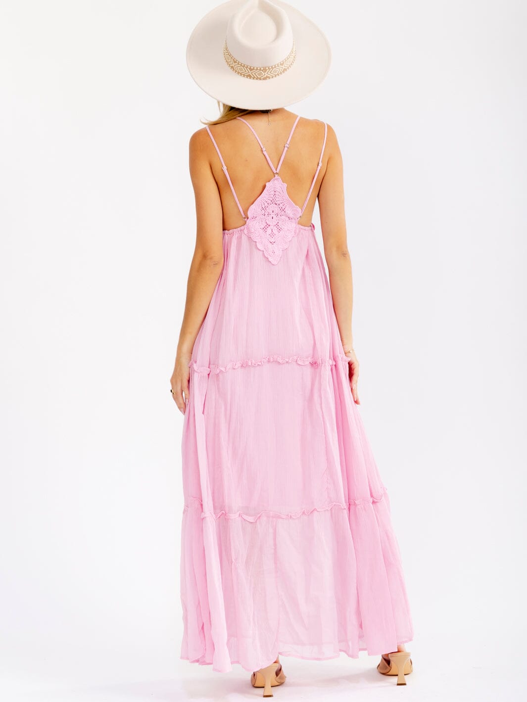 WOMEN'S SLEEVELESS SQUARE NECK OPEN BACK TIERED CROCHET MAXI DRESS