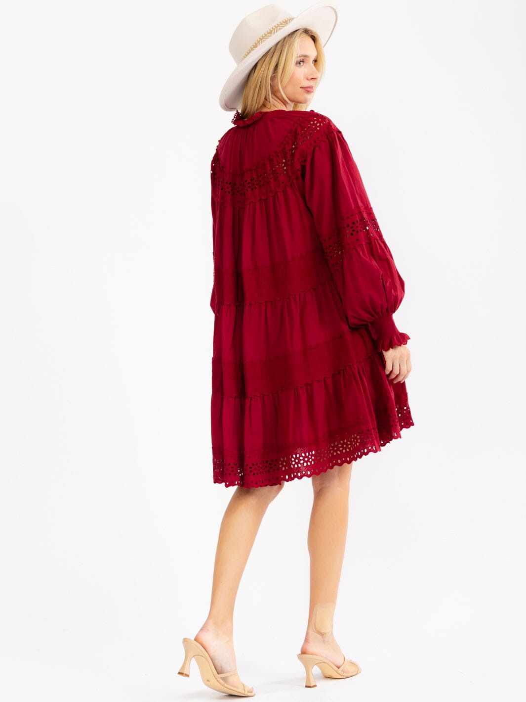 WOMEN'S LONG SLEEVE V-NECK TIERED LOOSE FIT CROCHET MINI DRESS