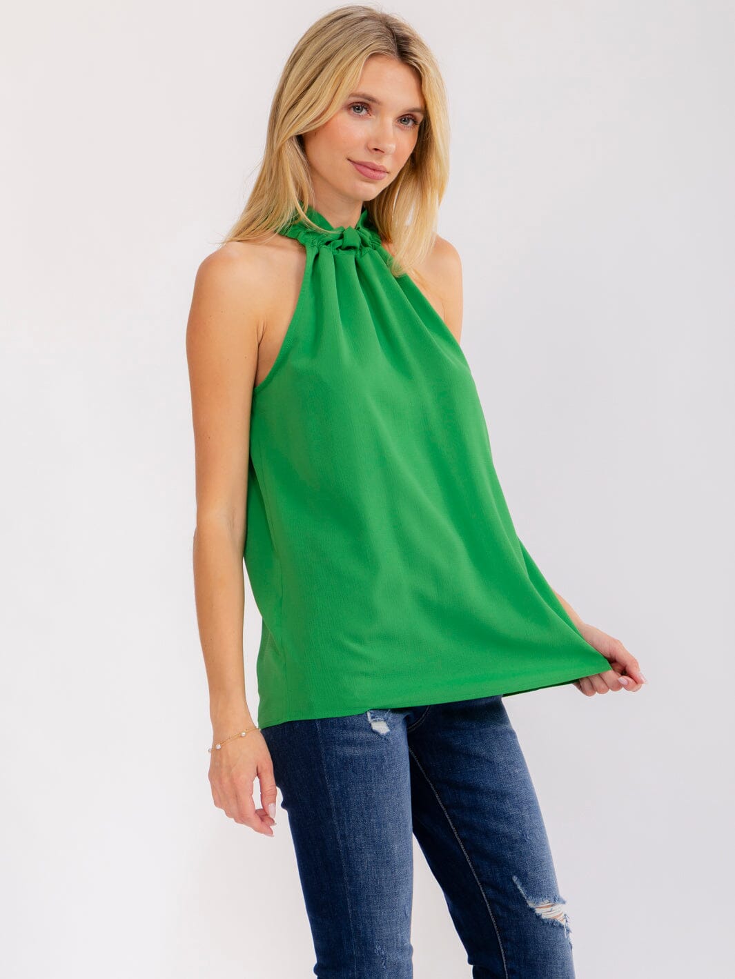 WOMEN'S SLEEVELESS HALTER NECK LOOSE FIT TOP