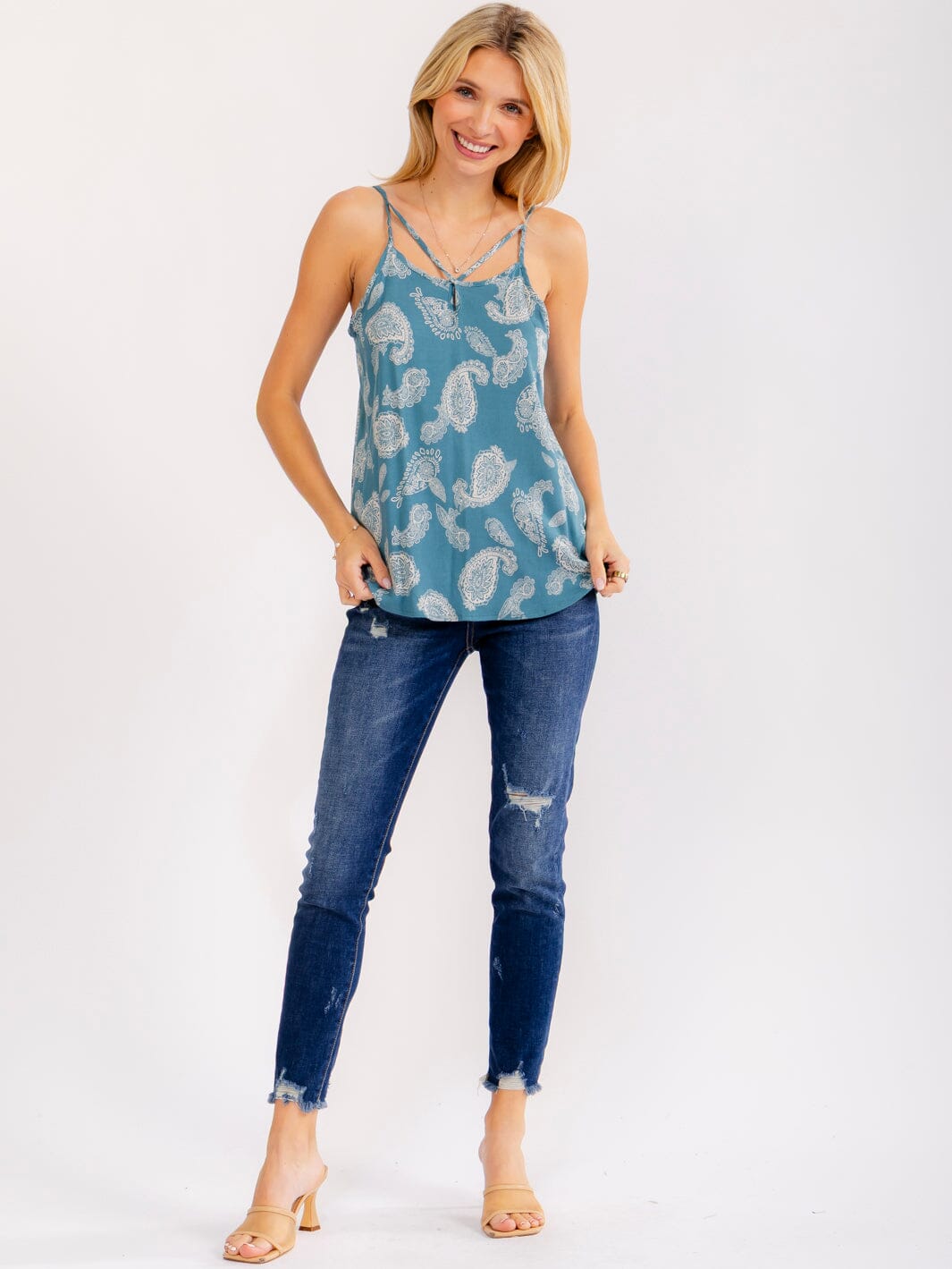 WOMEN'S SLEEVELESS CUT OUT PAISLEY PRINT TANK TOP