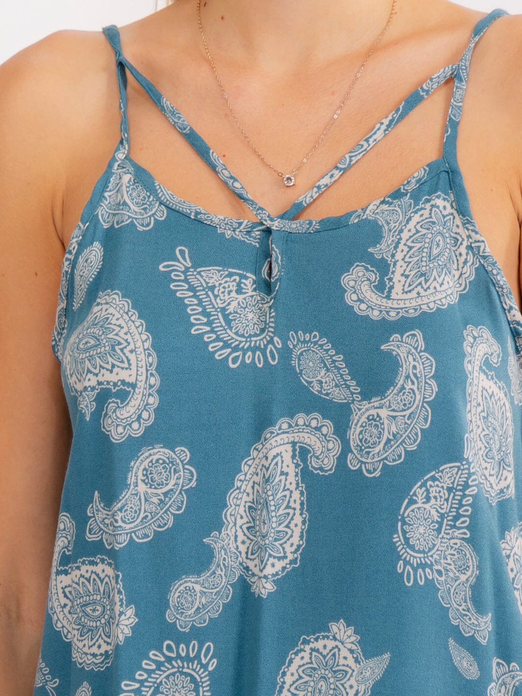 WOMEN'S SLEEVELESS CUT OUT PAISLEY PRINT TANK TOP