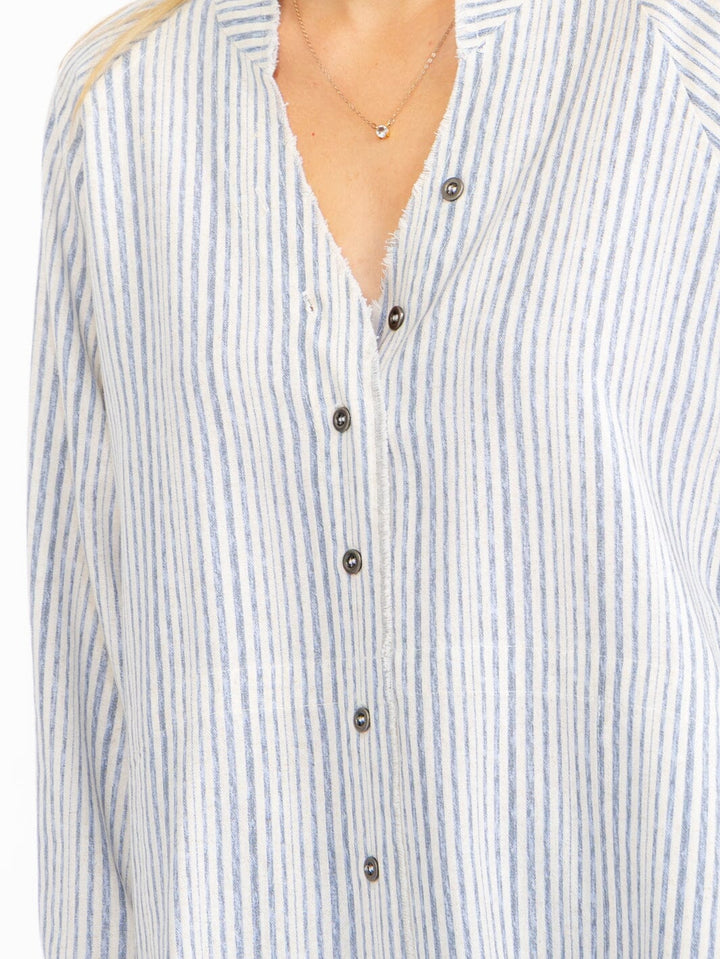 WOMEN'S LONG SLEEVE V-NECK BUTTON UP FRONT POCKETS COLORBLOCK OVERSIZED SHIRT