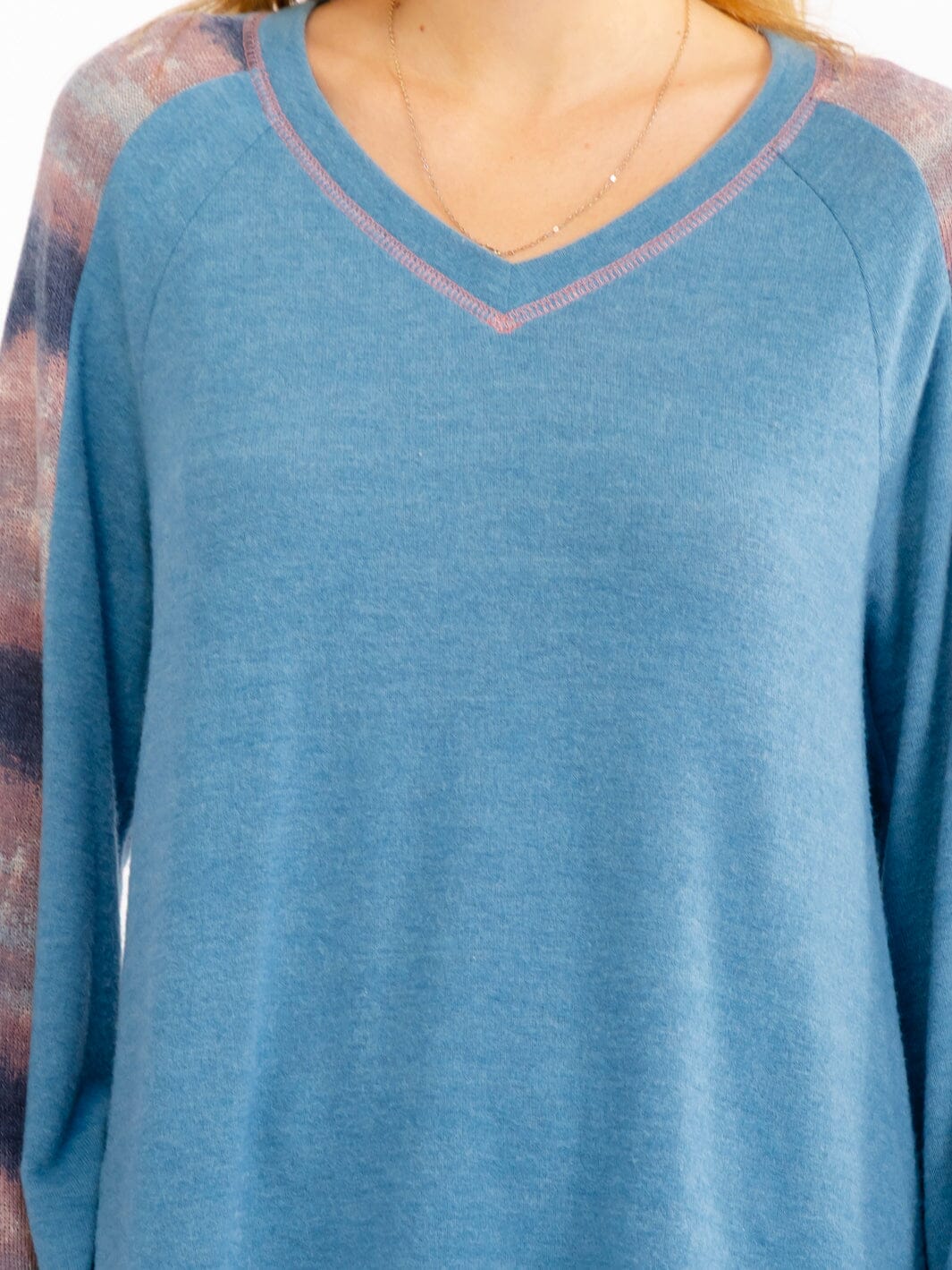 WOMEN'S LONG SLEEVE V-NECK MULTI TOP