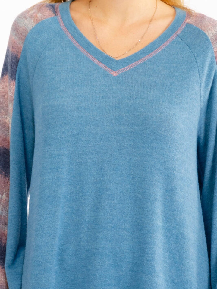 WOMEN'S LONG SLEEVE V-NECK MULTI TOP