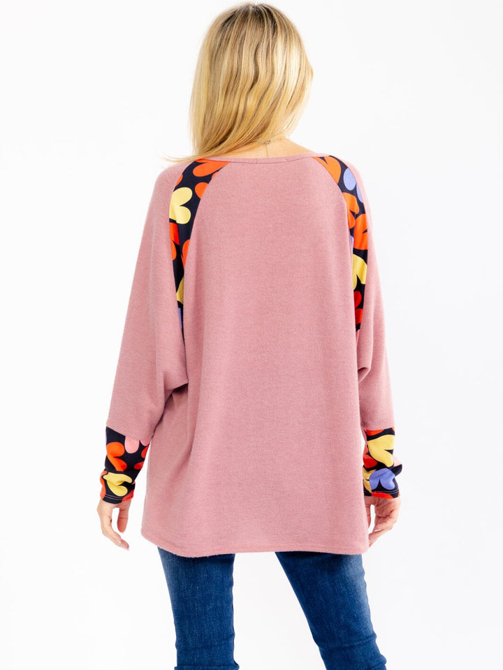 WOMEN'S LONG SLEEVE HEARTS PRINT TOP