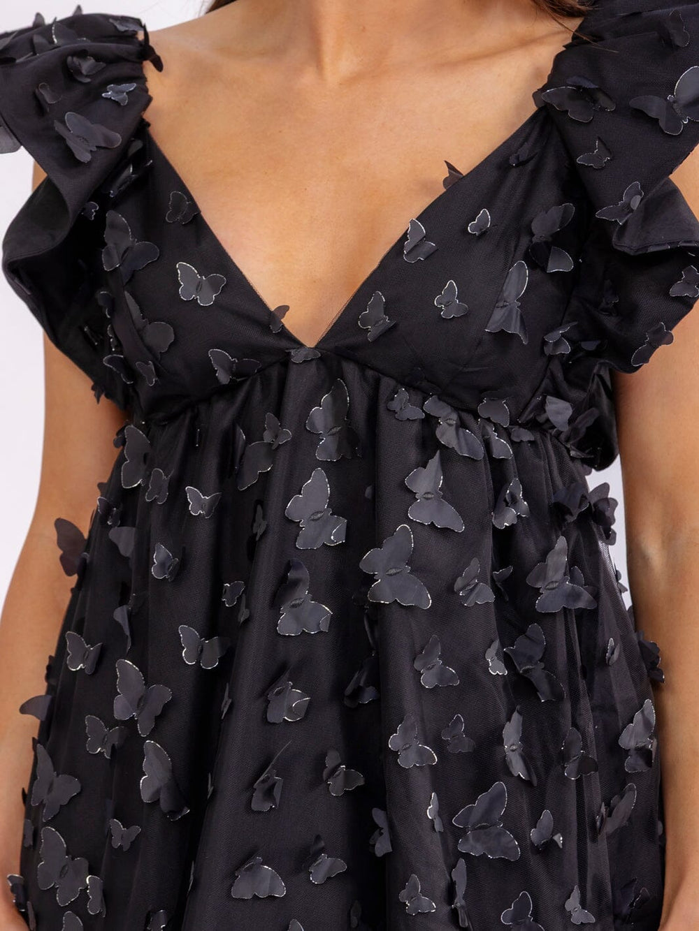 WOMEN'S SLEEVELESS V-NECK OPEN BACK BUTTERFLY DETAILED MINI DRESS