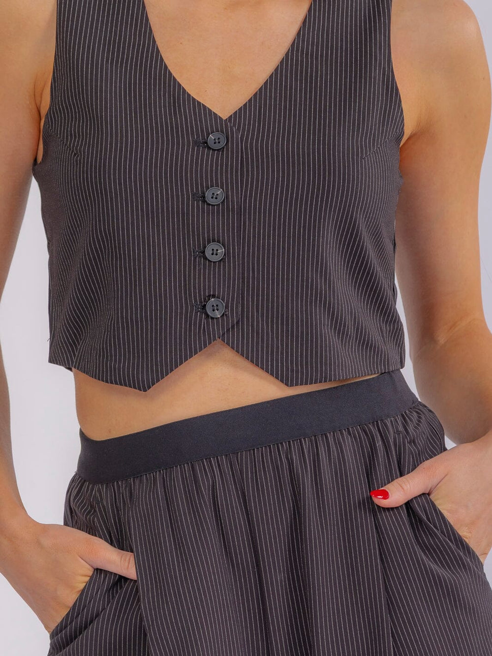 WOMEN'S SLEEVELESS BUTTON UP TOP & ELASTIC WAIST SHORTS STRIPES 2PC. SET