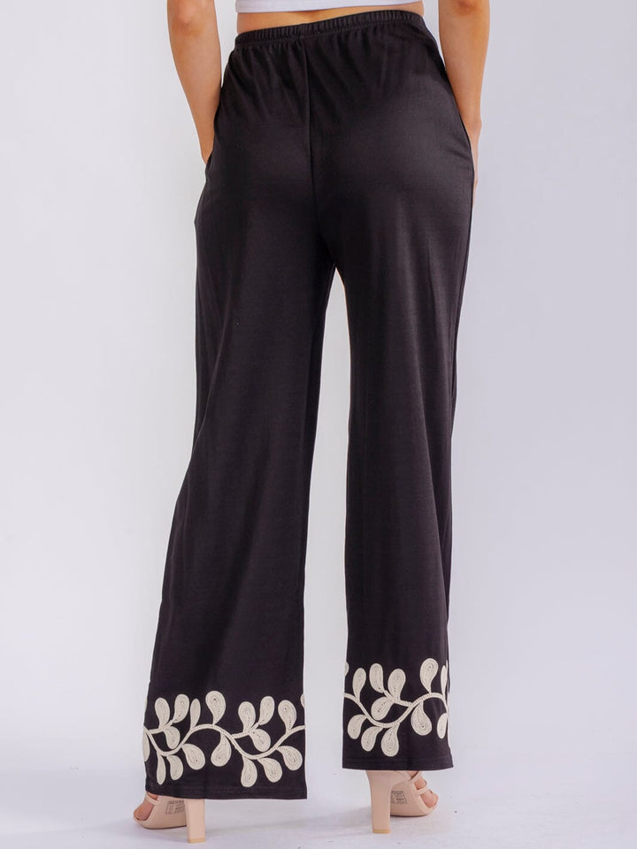 WOMEN'S ELASTIC WAIST POCKETS STRAIGHT LEG EMBROIDERY PANTS