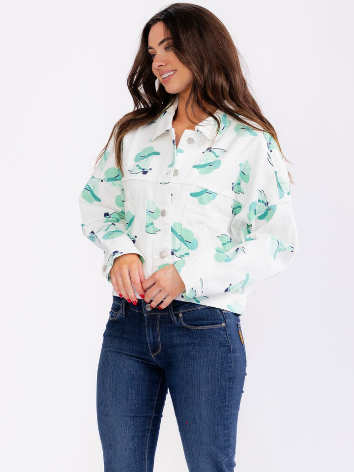 WOMEN'S LONG SLEEVE BUTTON CLOSURE FRONT POCKETS WESTERN PRINT DENIM JACKET