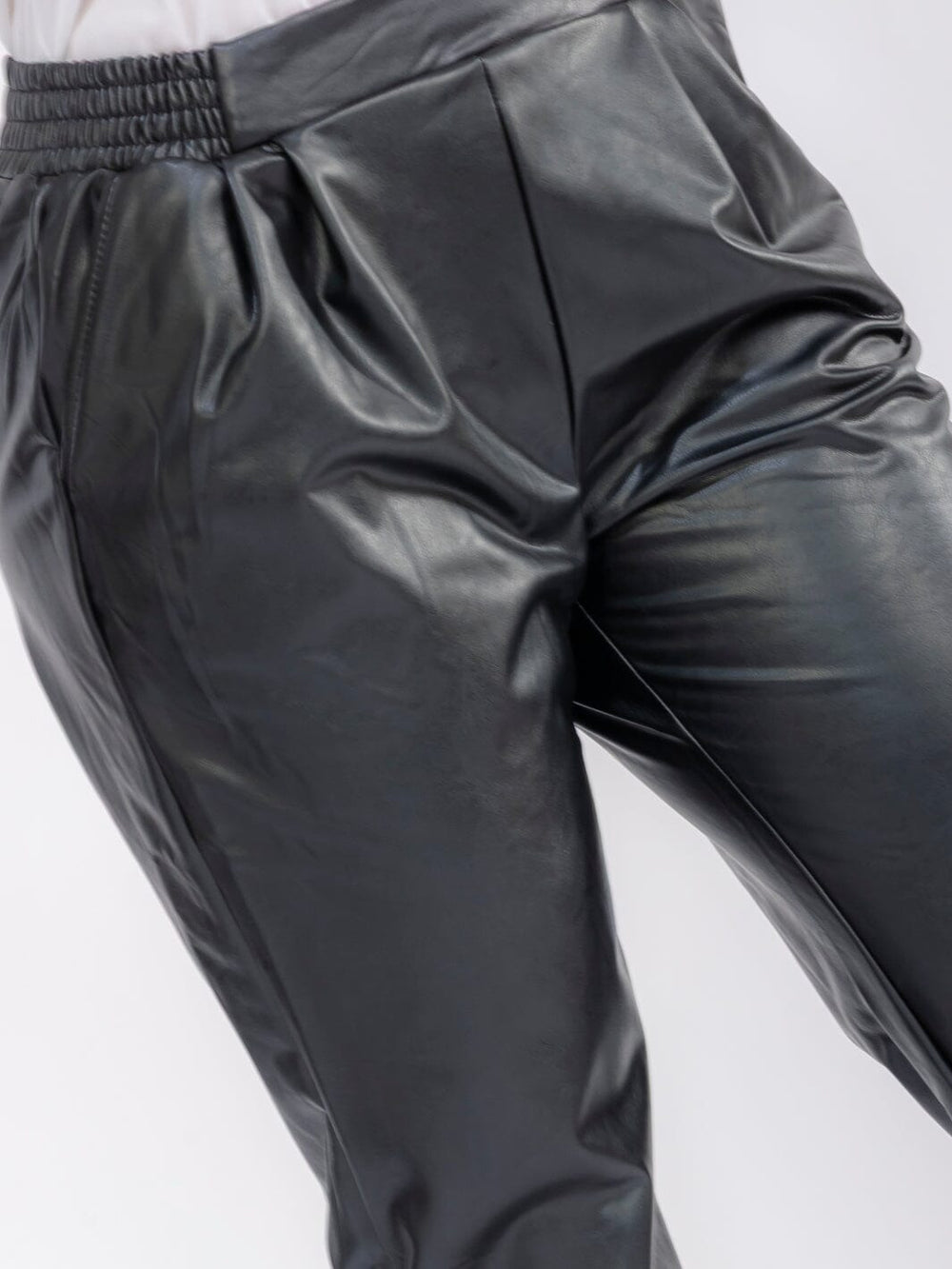 PLUS SIZE ELASTIC WAIST FRONT POCKETS JOGGER LEGS PU PLEATHER PANTS