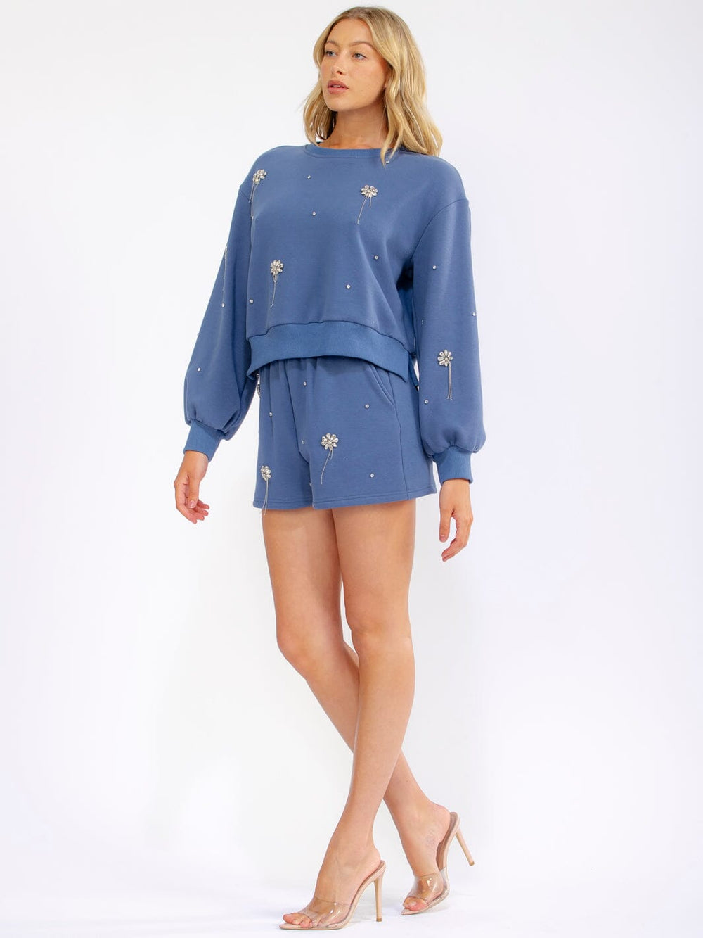 WOMEN'S LONG SLEEVE SWEATER & ELASTIC WAIST POCKETS SHORTS STUDS DETAILED 2PC. SET