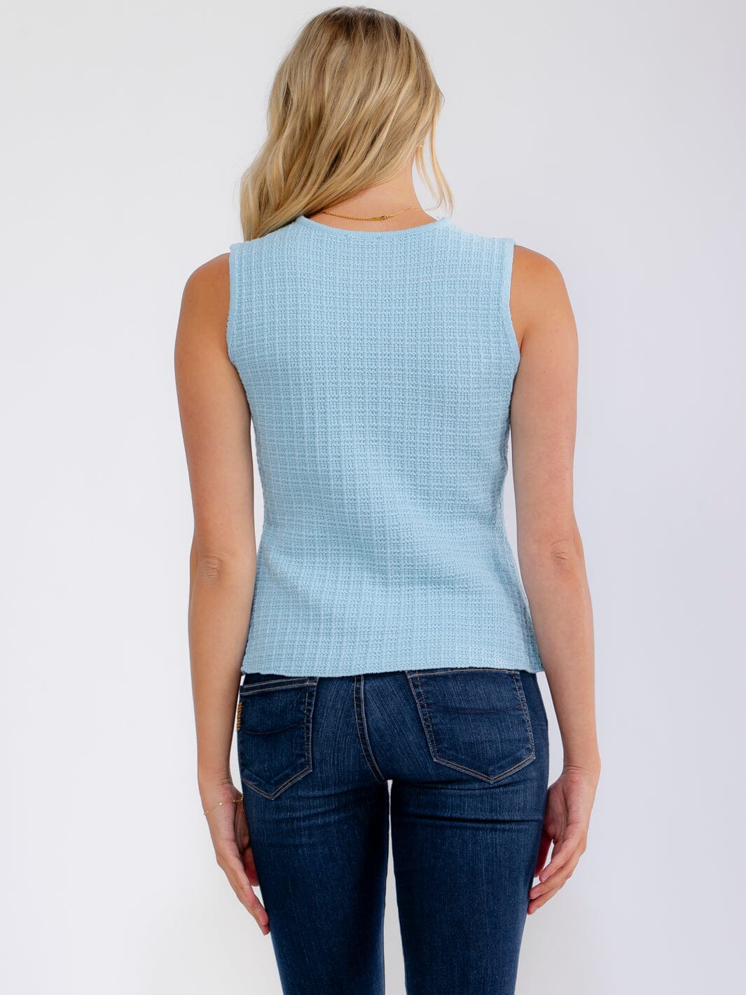 WOMEN'S SLEEVELESS V-NECK BUTTON UP KNIT TANK TOP