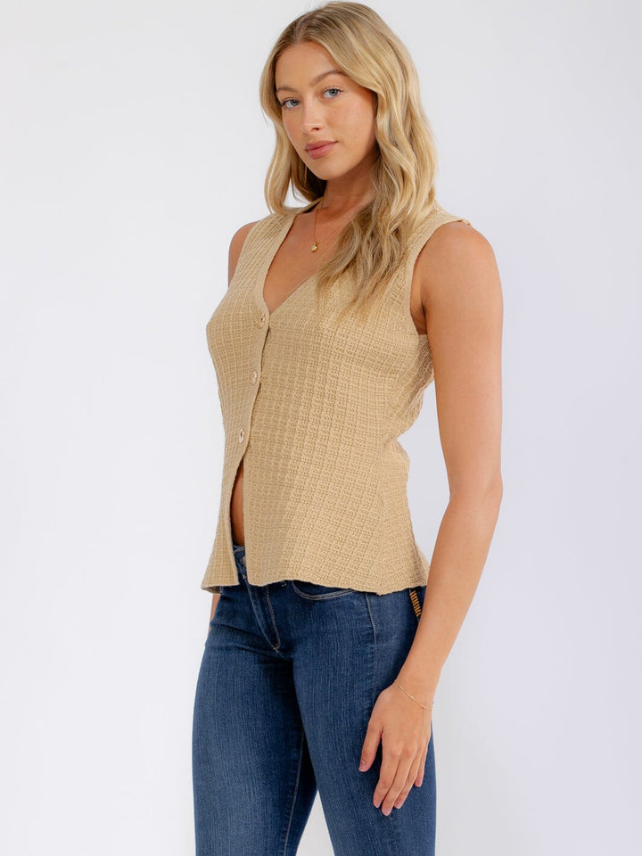 WOMEN'S SLEEVELESS V-NECK BUTTON UP KNIT TANK TOP
