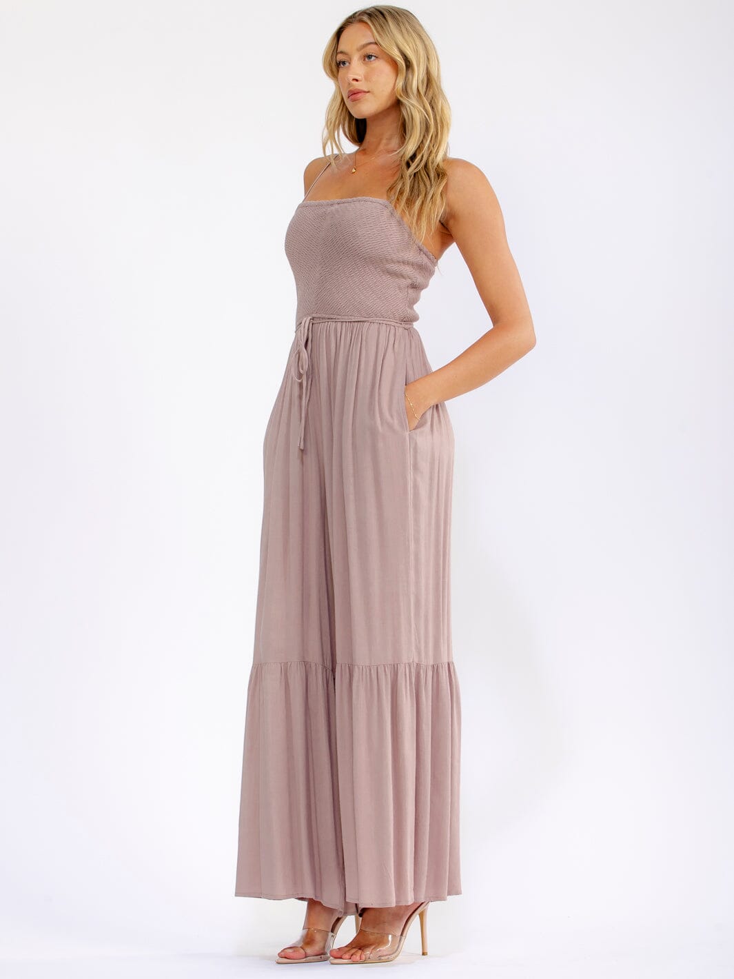 WOMEN'S SLEEVELESS SQUARE NECK SMOCK FRONT POCKETS TIERED WIDE LEG JUMPSUIT