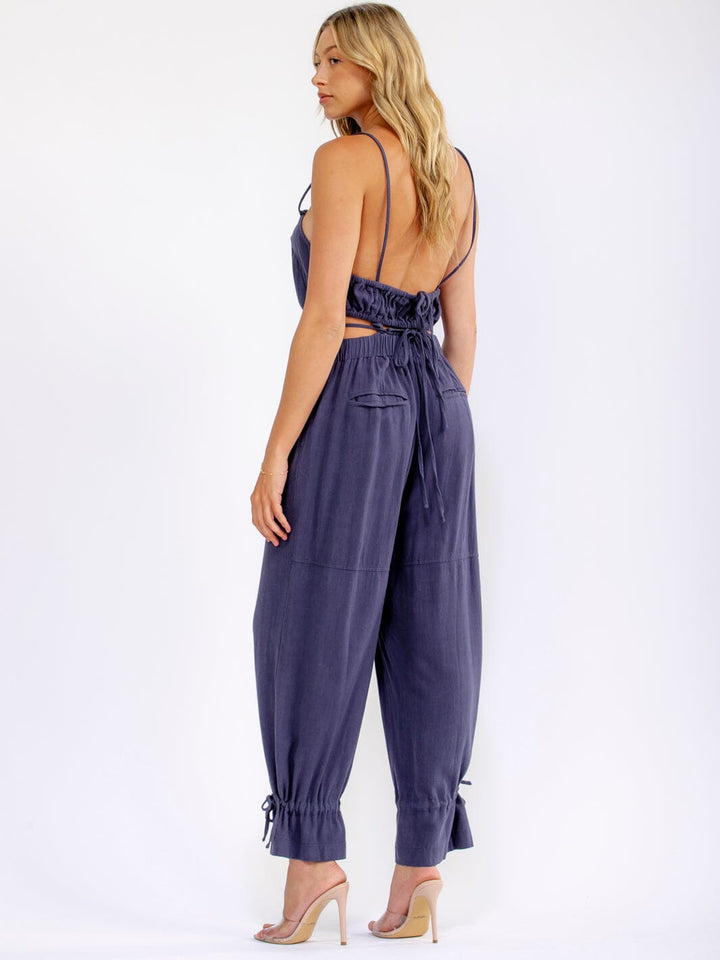 WOMEN'S SLEEVELESS SQUARE NECK FRONT POCKETS OPEN BACK JUMPSUIT