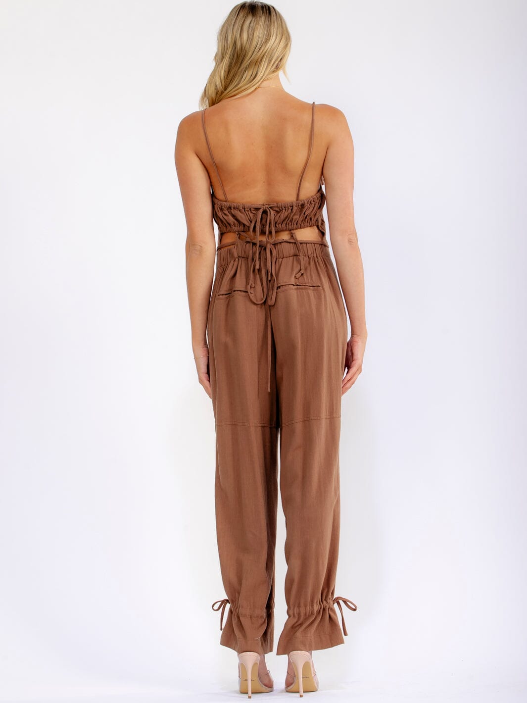 WOMEN'S SLEEVELESS SQUARE NECK FRONT POCKETS OPEN BACK JUMPSUIT