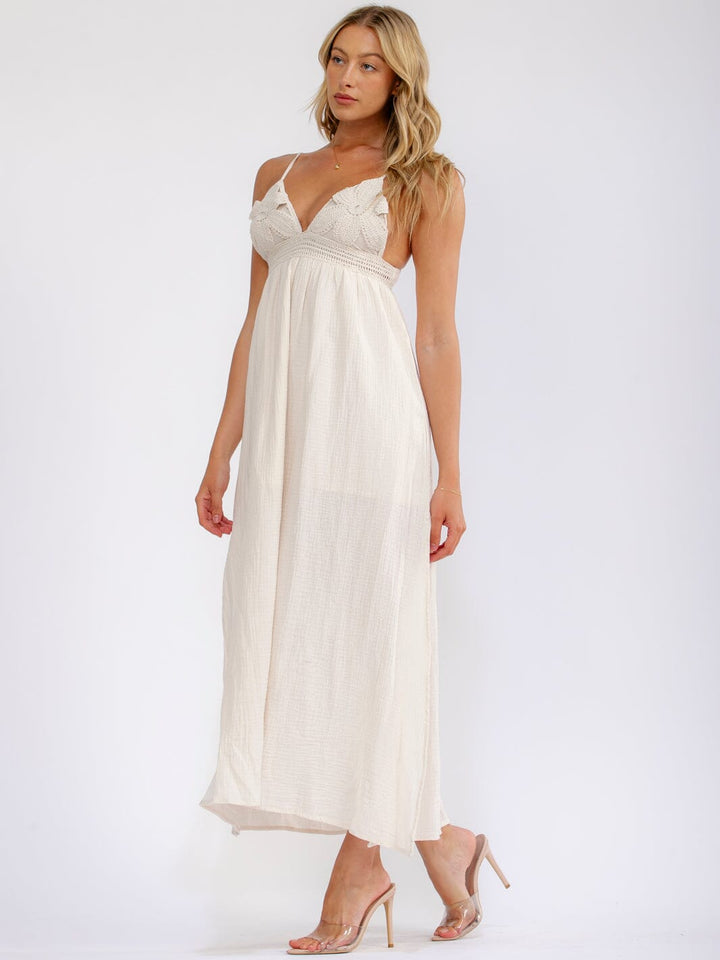 WOMEN'S SLEEVELESS V-NECK ELASTIC WAIST OPEN BACK CROCHET MAXI DRESS