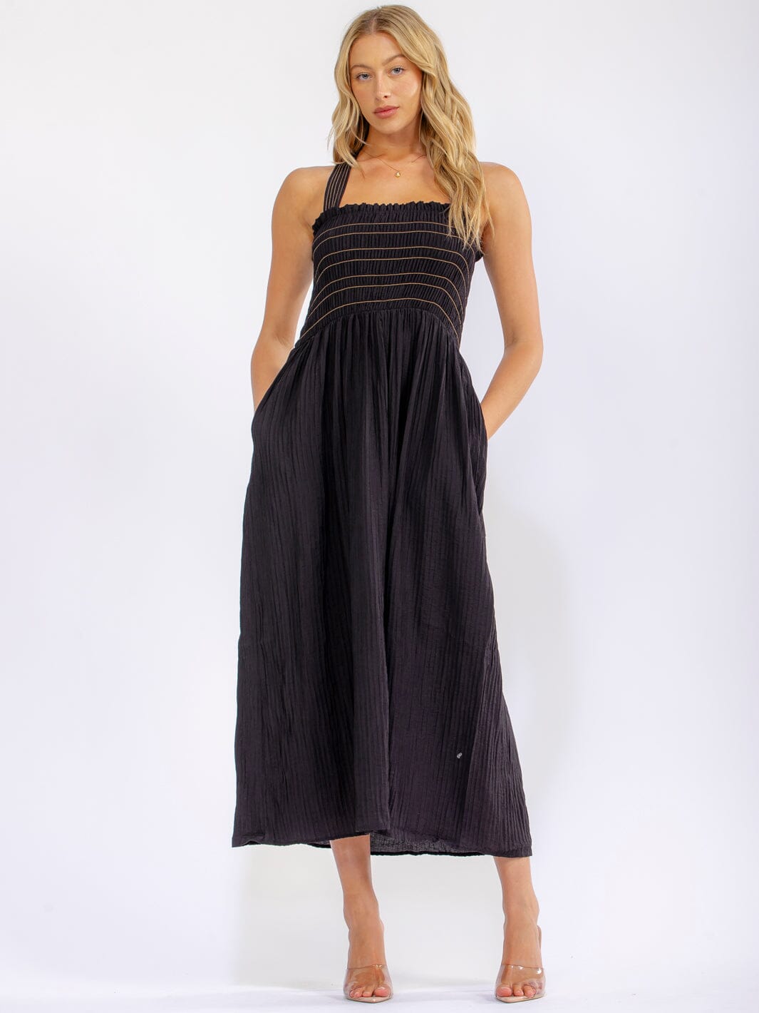 WOMEN'S SLEEVELESS SQUARE NECK SMOCK FRONT POCKETS MAXI DRESS