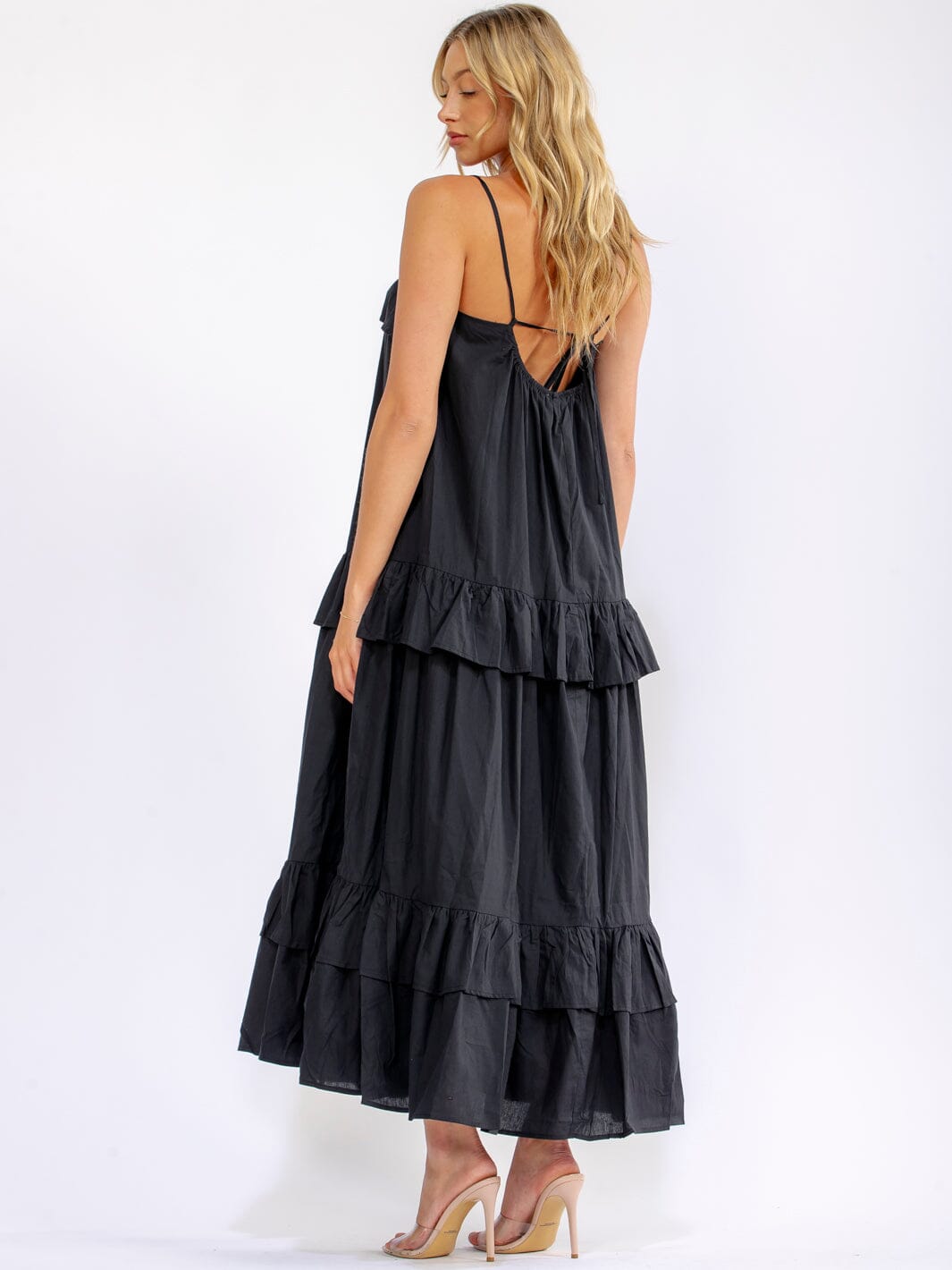 WOMEN'S SLEEVELESS OPEN BACK RUFFLE TIERED LOOSE FIT MAXI DRESS
