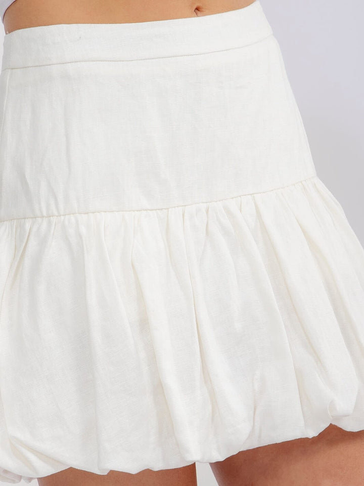 WOMEN'S ZIP UP RUFFLE BOTTOM HEM LINEN MINI SKORT