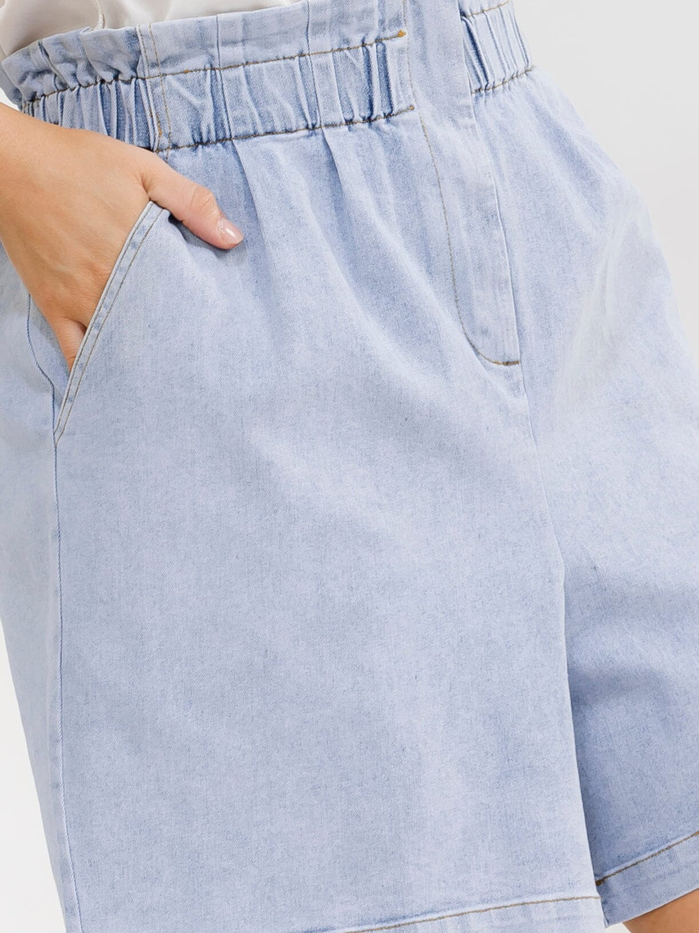 PLUS SIZE ELASTIC WAIST FRONT POCKETS DENIM MINI SHORTS
