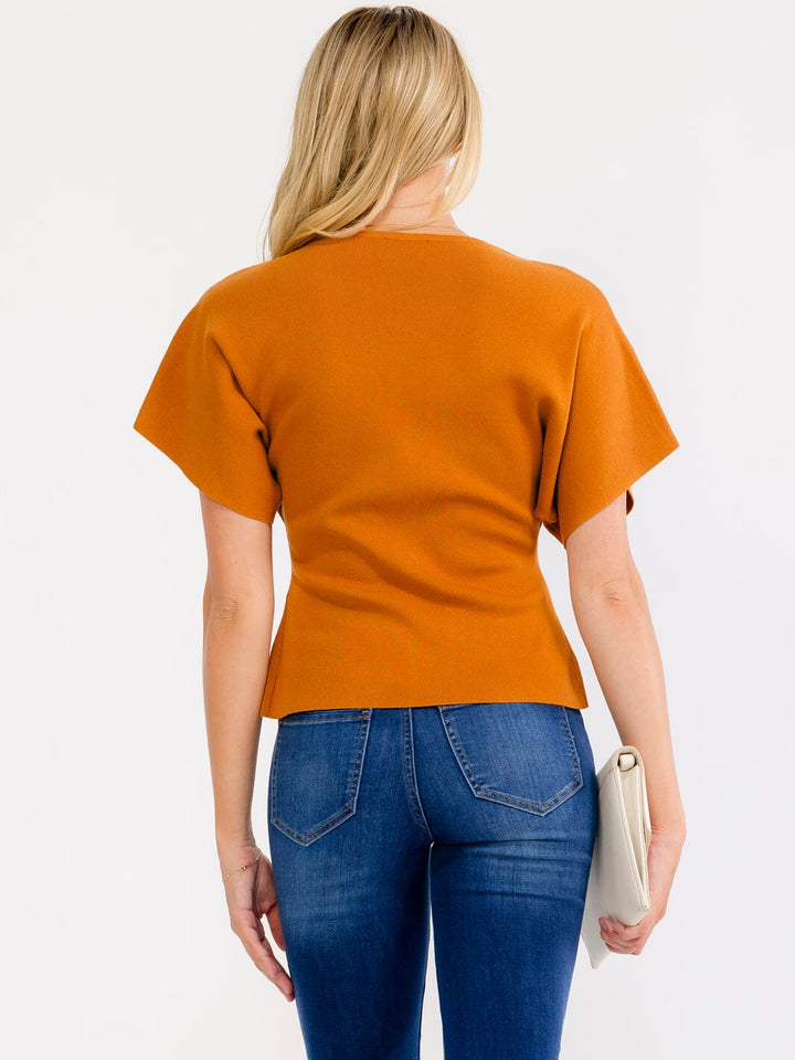 WOMEN'S SHORT SLEEVE V-NECK BUTTON UP RIBBED BLOUSE
