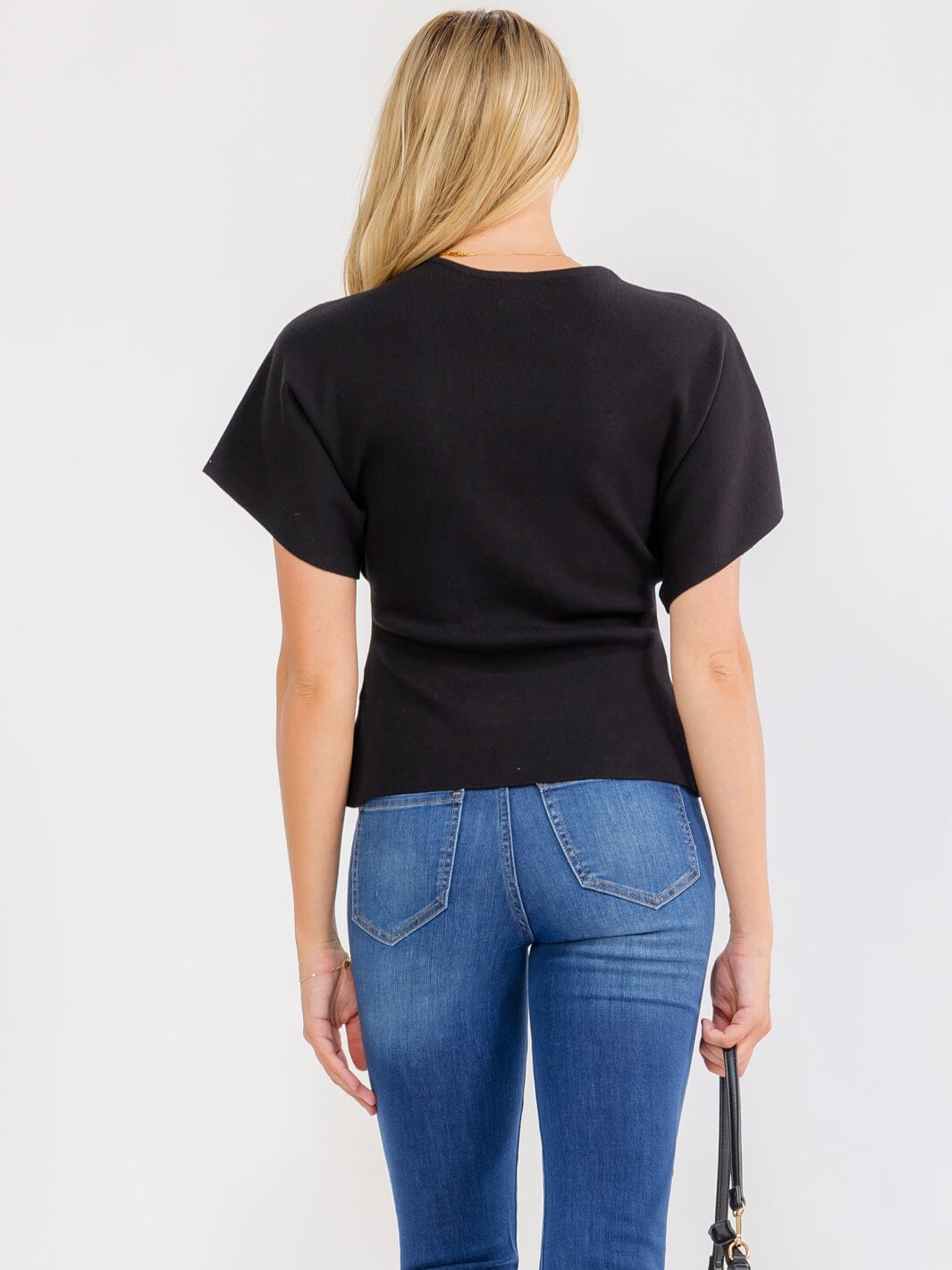 WOMEN'S SHORT SLEEVE V-NECK BUTTON UP RIBBED BLOUSE