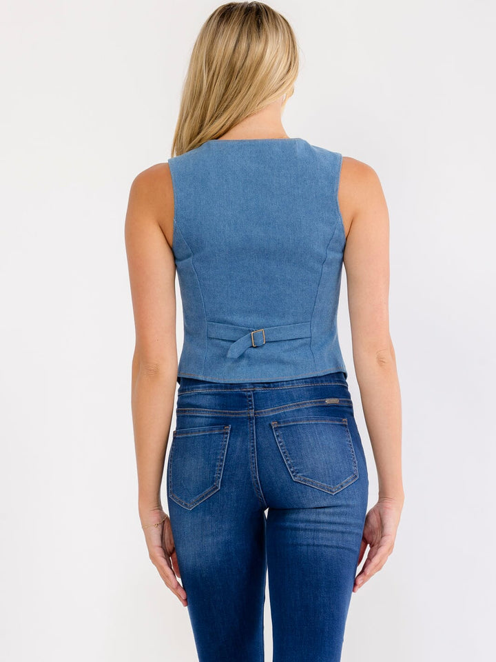 WOMEN'S SLEEVELESS V-NECK BUTTON CLOSURE DENIM TOP