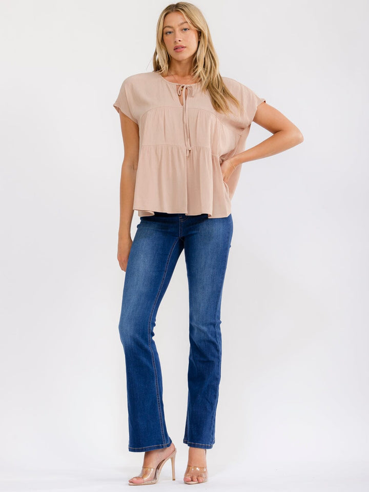 WOMEN'S SHORT SLEEVE V-NECK TIERED LOOSE FIT BLOUSE