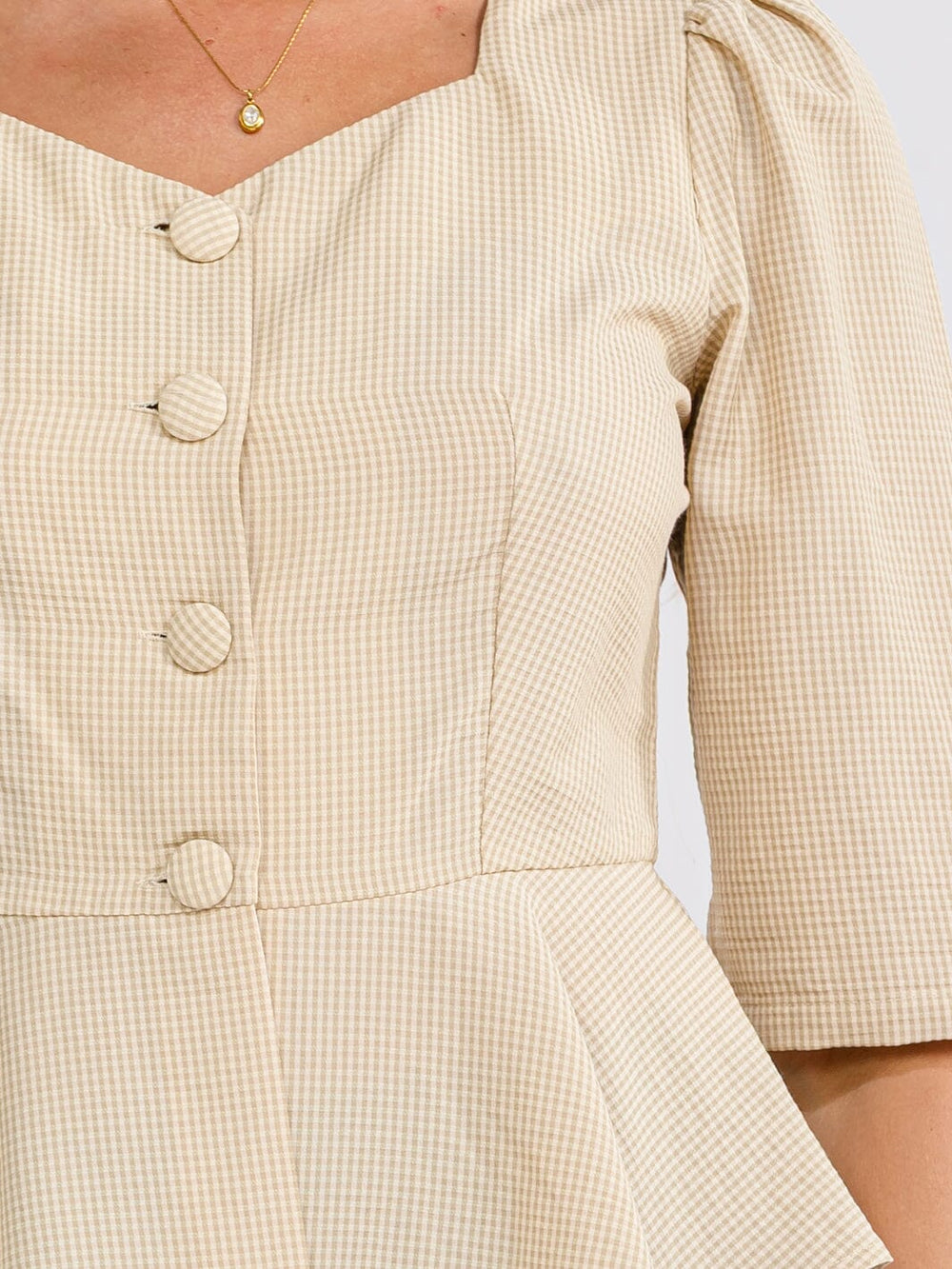 WOMEN'S SHORT SLEEVE BUTTON UP PEPLUM BLOUSE