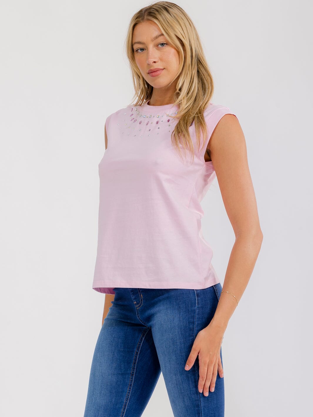 WOMEN'S SLEEVELESS STUDS DETAILED TANK TOP
