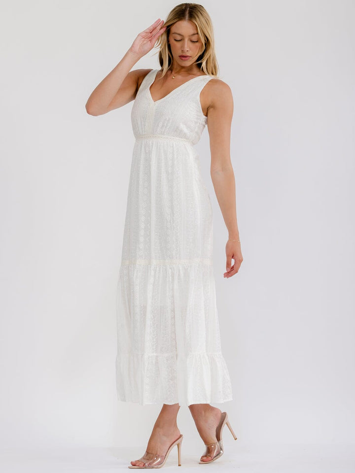 JUST ME WOMEN'S SLEEVELESS V-NECK TIERED EMBROIDERY MAXI DRESS
