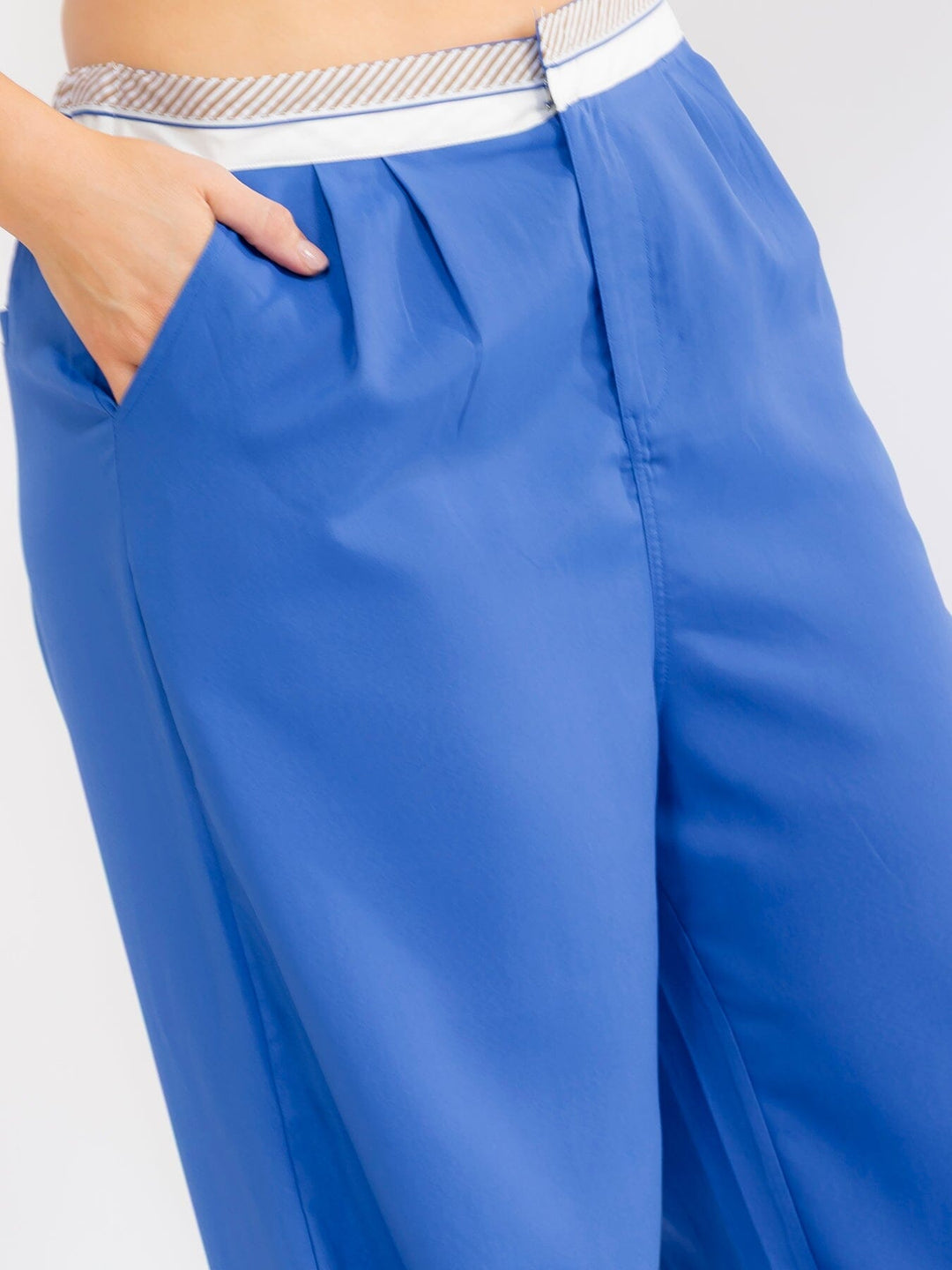 PLUS SIZE BUTTON CLOSURE ELASTIC WAISTBAND POCKETS WIDE LEG SOLID PANTS