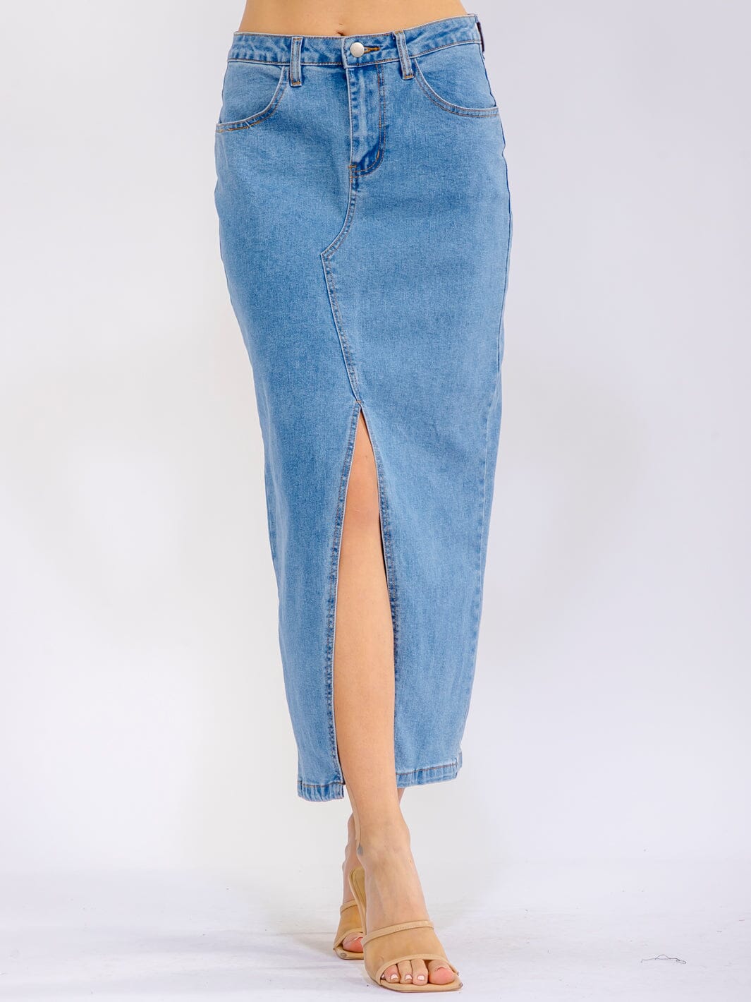 WOMEN'S BUTTON CLOSURE FRONT SLIT POCKETS DENIM MAXI SKIRT