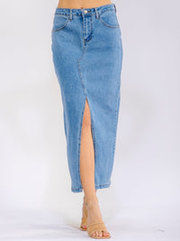 WOMEN'S BUTTON CLOSURE FRONT SLIT POCKETS DENIM MAXI SKIRT