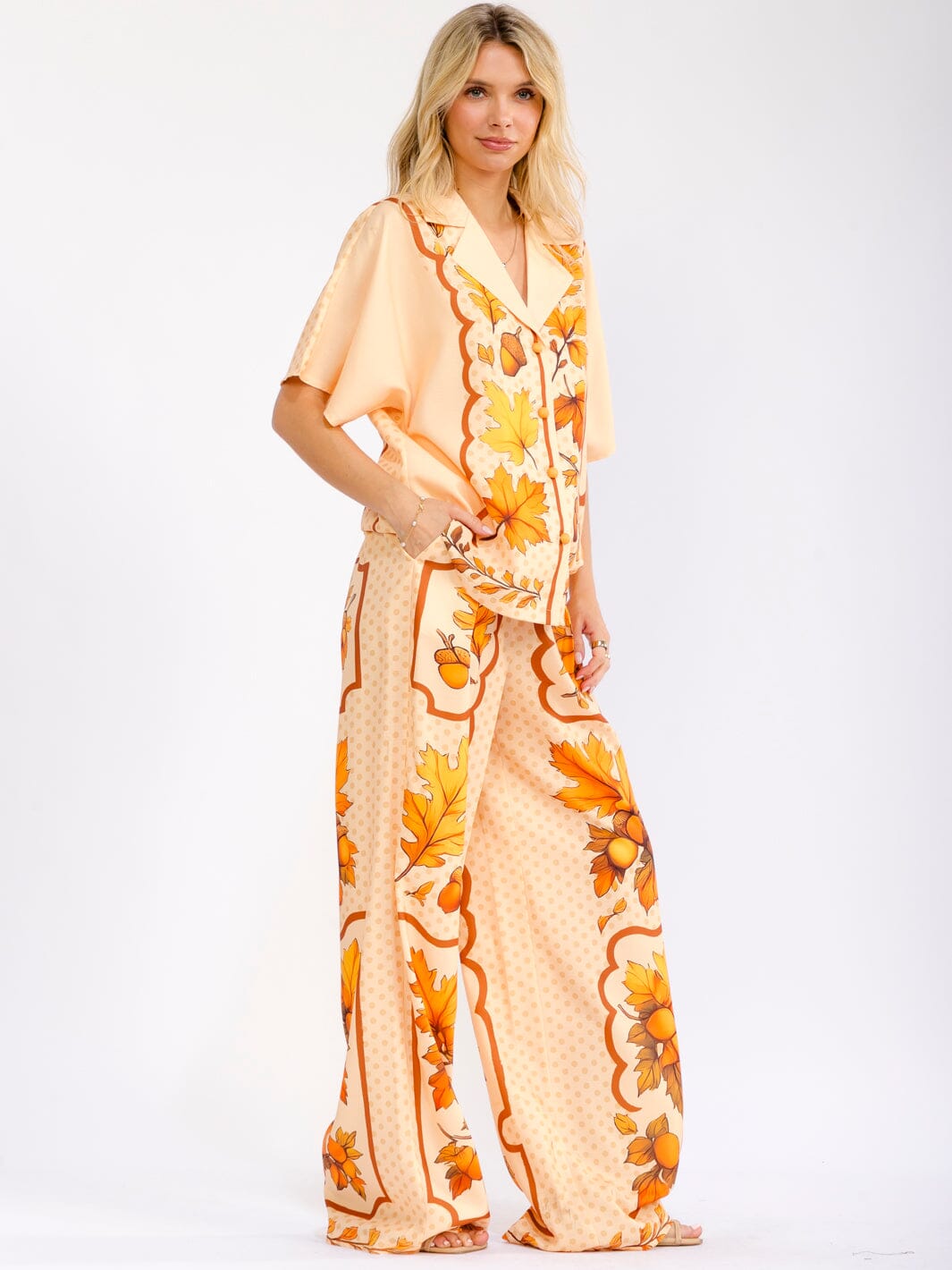 WOMEN'S SHORT SLEEVE BLOUSE & ELASTIC WAIST WIDE LEG PANTS MULTI PRINT 2PC. SET