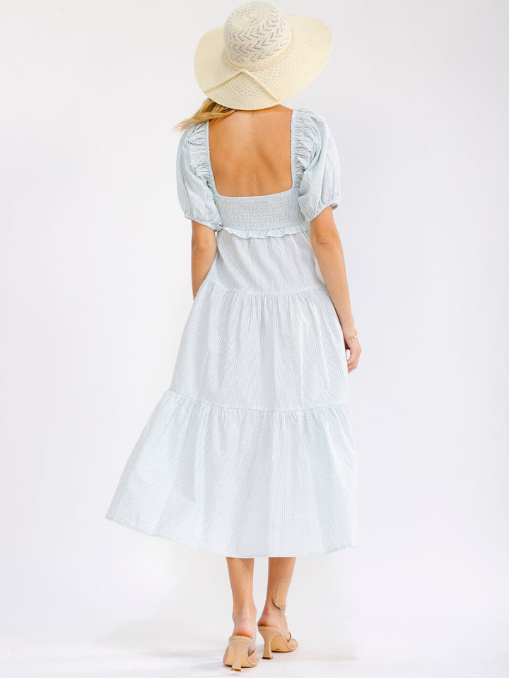 WOMEN'S SHORT SLEEVE SQUARE NECK FRONT POCKETS TIERED SMOCK MAXI DRESS