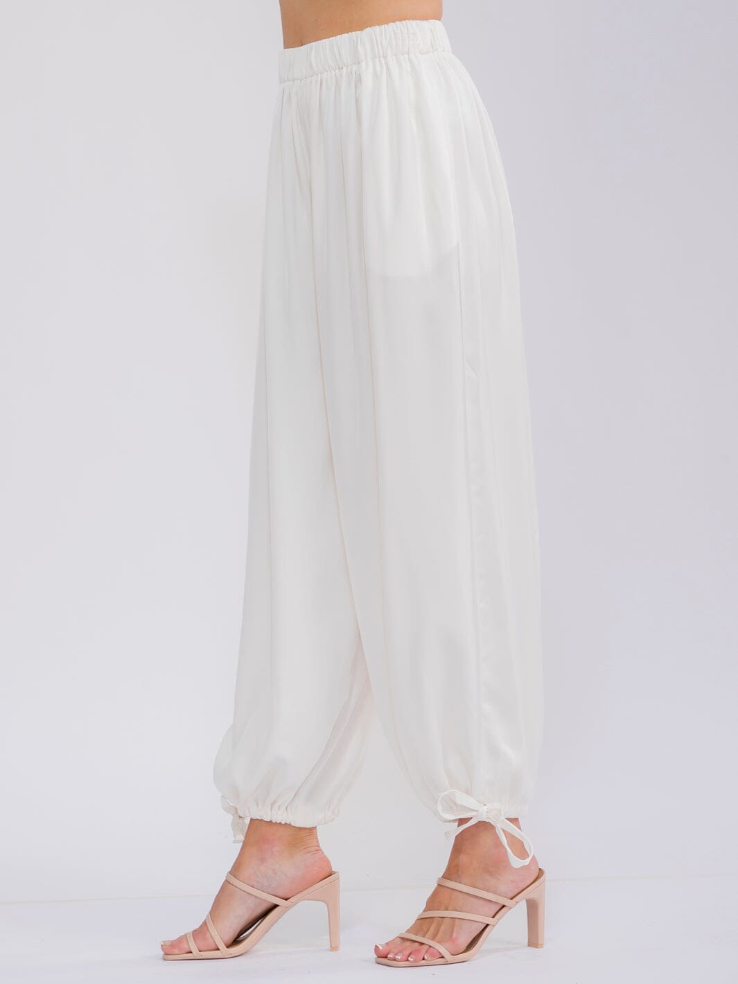 WOMEN'S ELASTIC WAIST FRONT POCKETS JOGGER LEG PANTS
