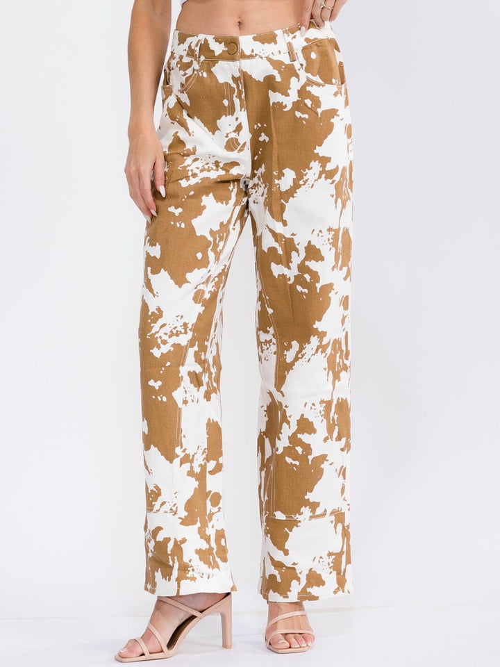 WOMEN'S BUTTON CLOSURE POCKETS ANIMAL PRINT STRAIGHT LEG DENIM PANTS