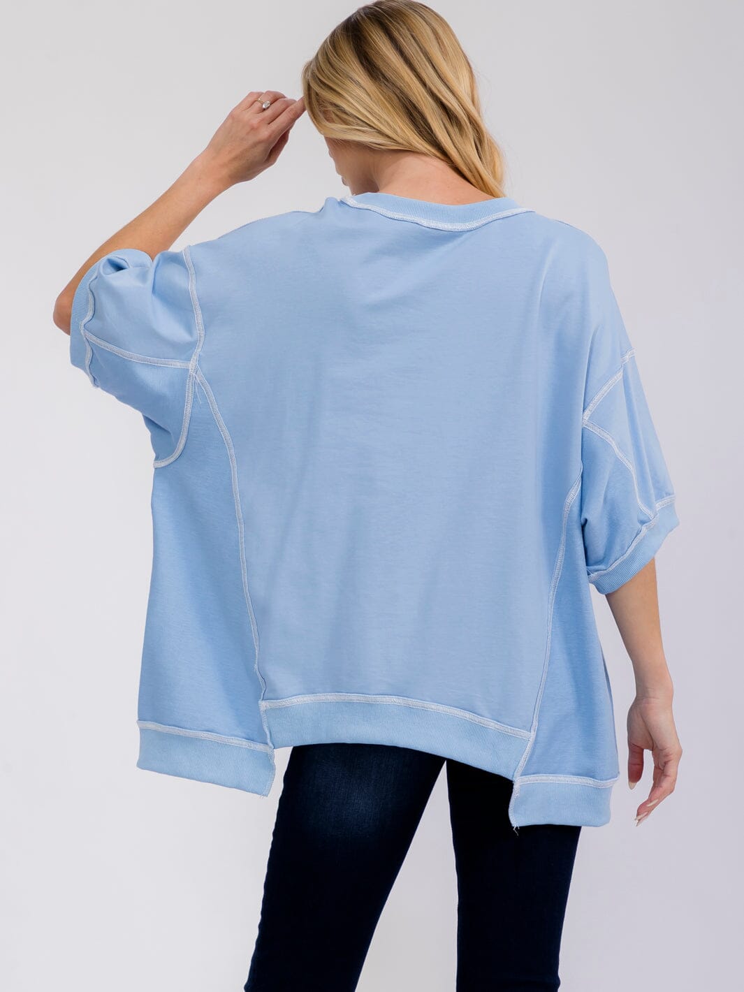 WOMEN'S SHORT SLEEVE LOOSE FIT HIGH-LOW GAME DAY TOP