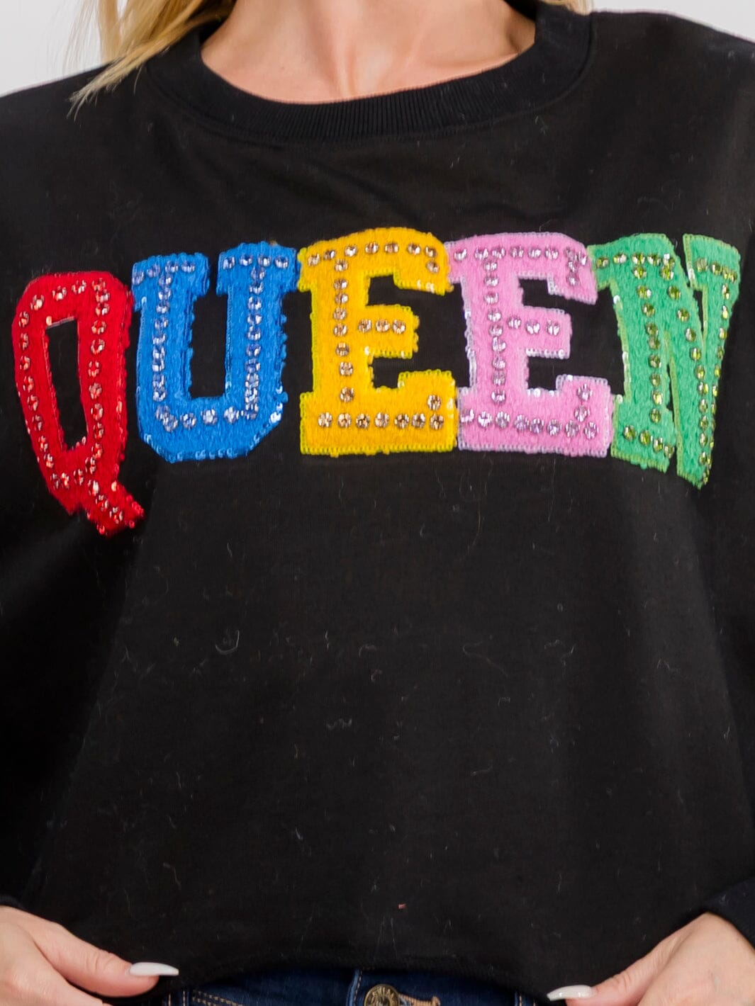 WOMEN'S LONG SLEEVE QUEEN PULLOVER SWEATER