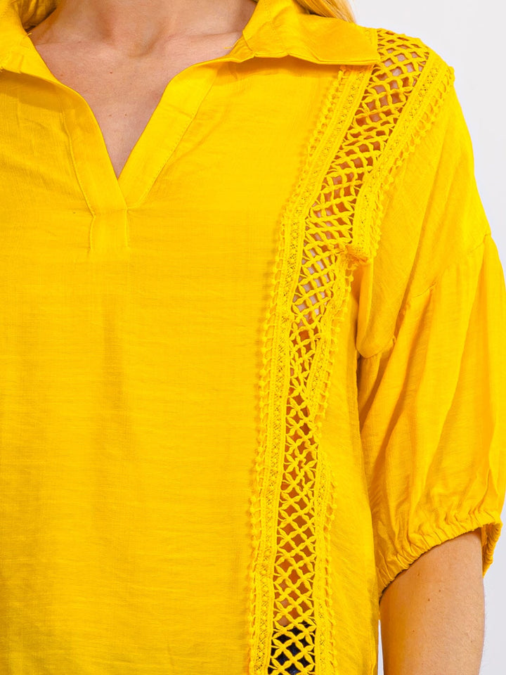 WOMEN'S SHORT SLEEVE V-NECK HIGH-LOW CROCHET BLOUSE