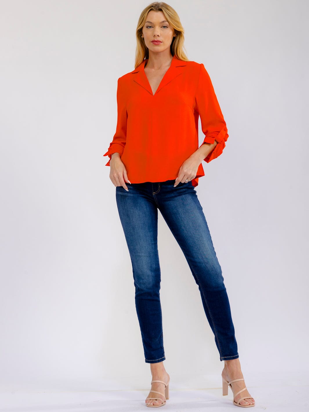 WOMEN'S LONG SLEEVE V-NECK BLOUSE